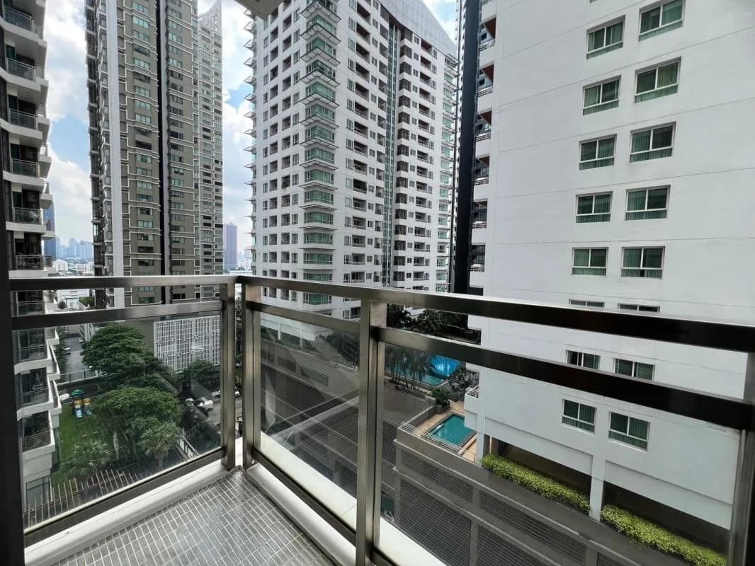 Bright Sukhumvit 24 — photo 19