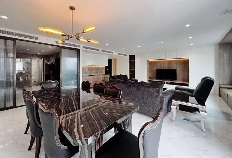 All Season Mansion — photo 3
