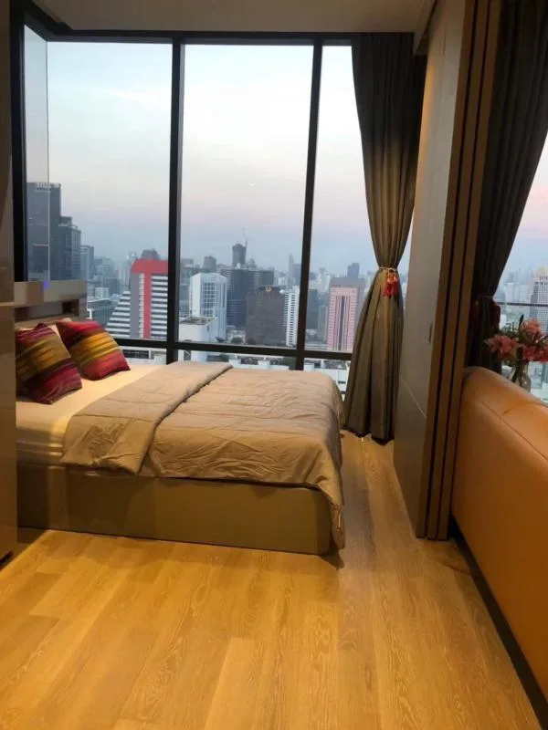 Ashton Silom — photo 2