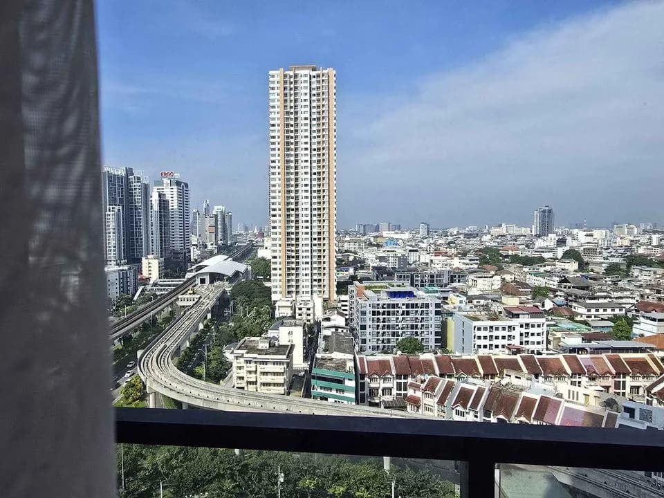 Urbano Absolute Sathon - Taksin — photo 15