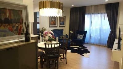 Urbano Absolute Sathon - Taksin