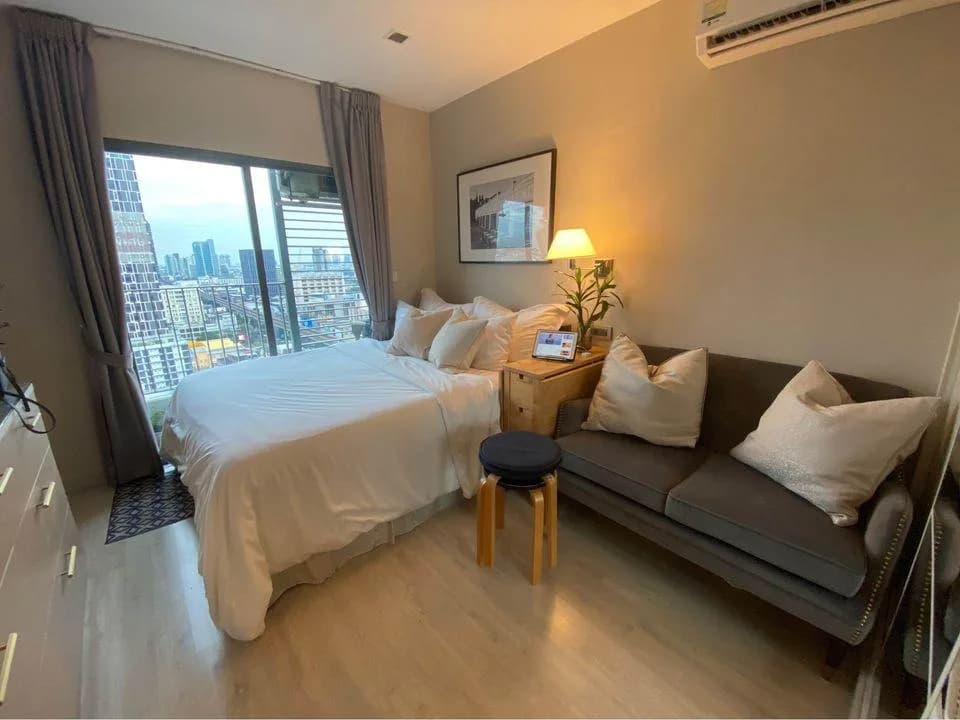 Ideo Mobi Sukhumvit 81 — photo 1