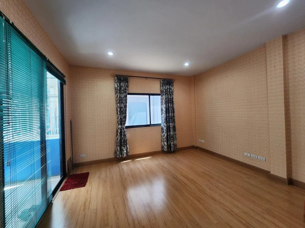 Sarin Wiz Sukhumvit 107 — photo 4