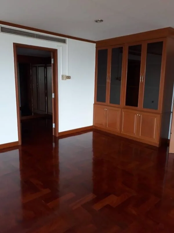 D.S. Tower 1 Sukhumvit 33 — photo 12