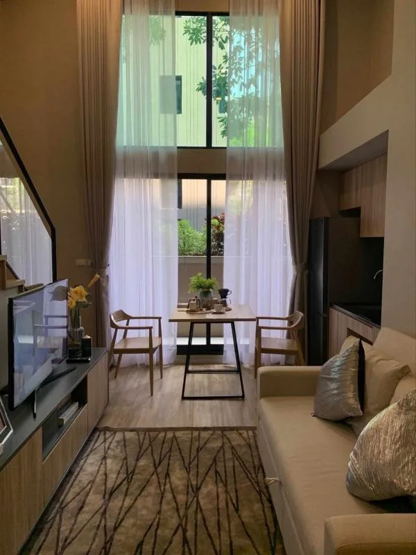 Blossom Condo @ Sathorn - Charoenrat — photo 1