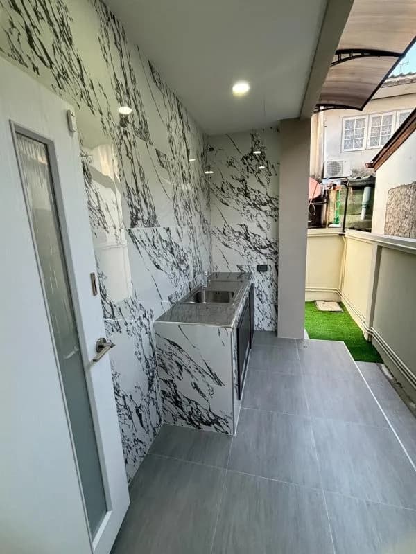 Townhouse Soi Siri Monkon 2 — photo 9