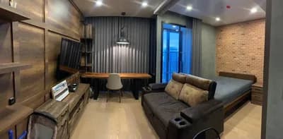 Ashton Chula - Silom