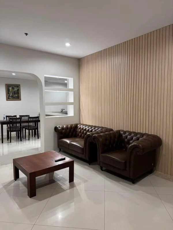 The Empire Place — photo 1