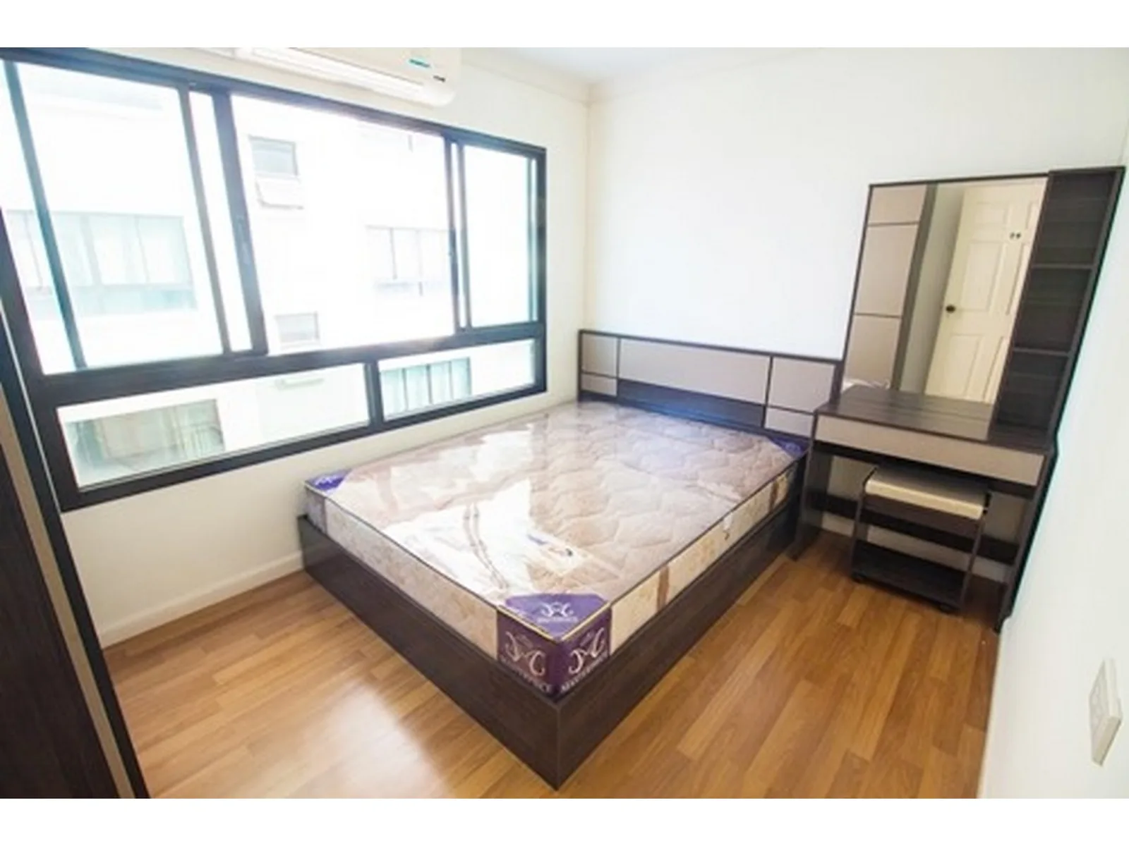 Lumpini Place Narathiwas - Chaopraya — photo 3
