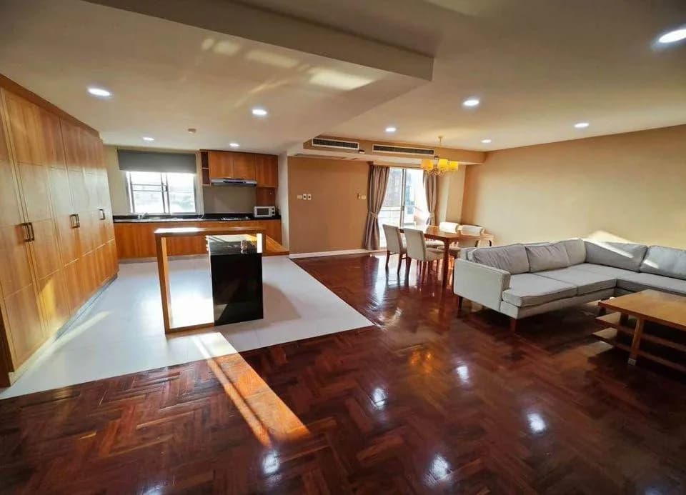 Baan Siri Sathorn Yenakard — photo 3