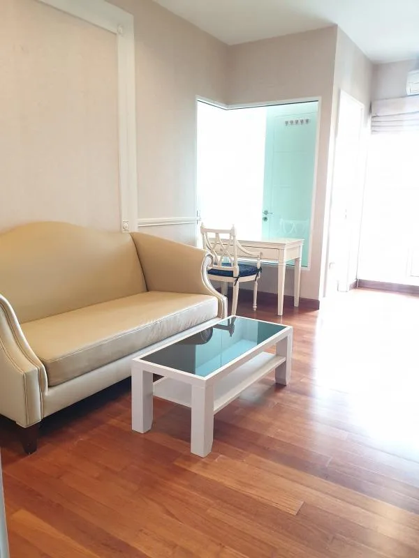 Ivy Sathorn 10 — photo 1
