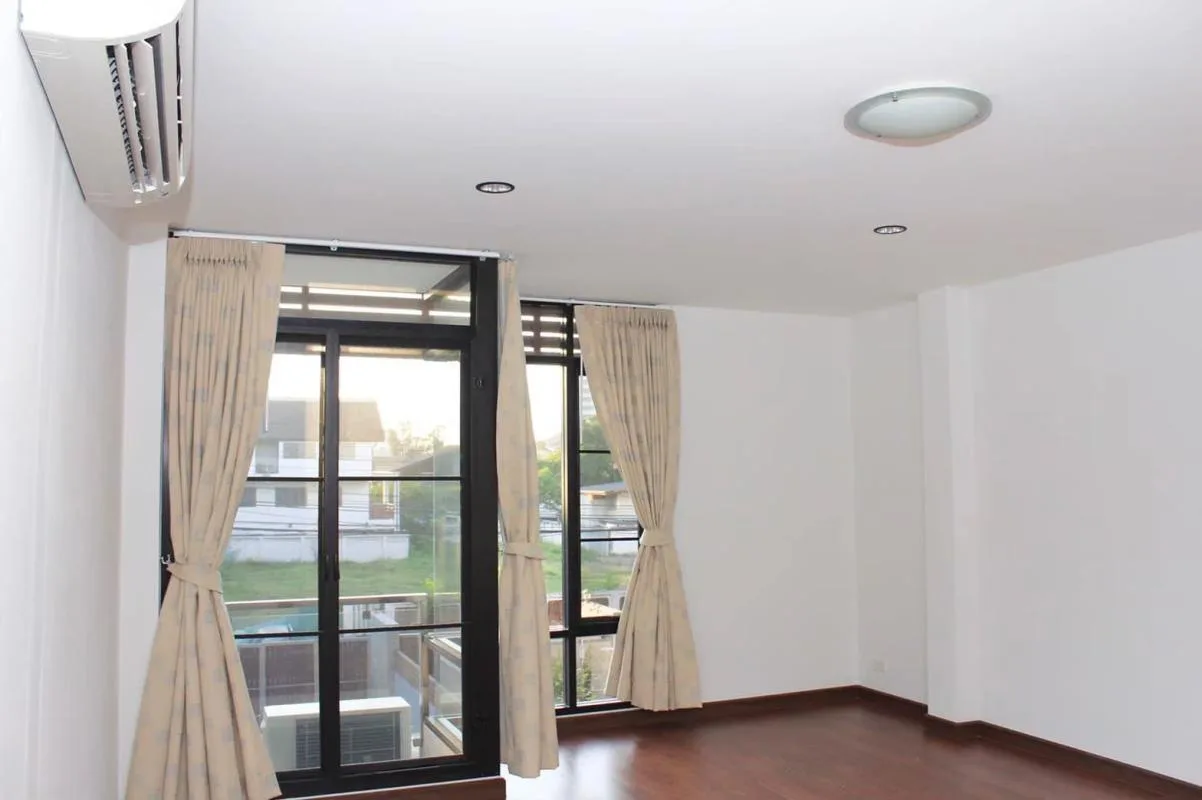 Townhouse Soi Aree Samphan 7 — photo 7