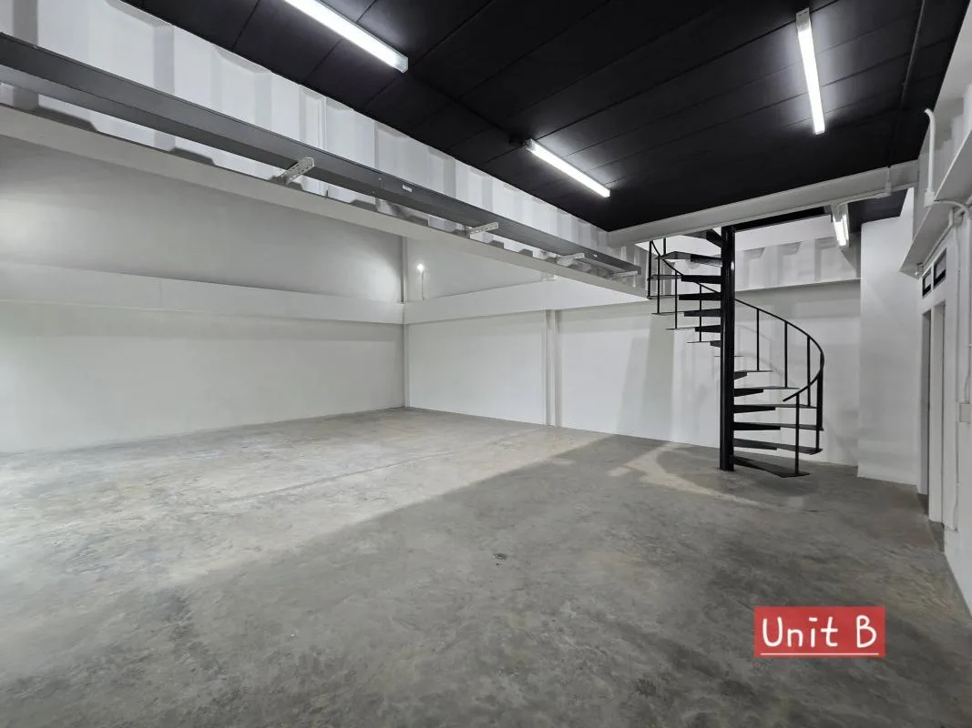 Office Canvas Space — photo 2