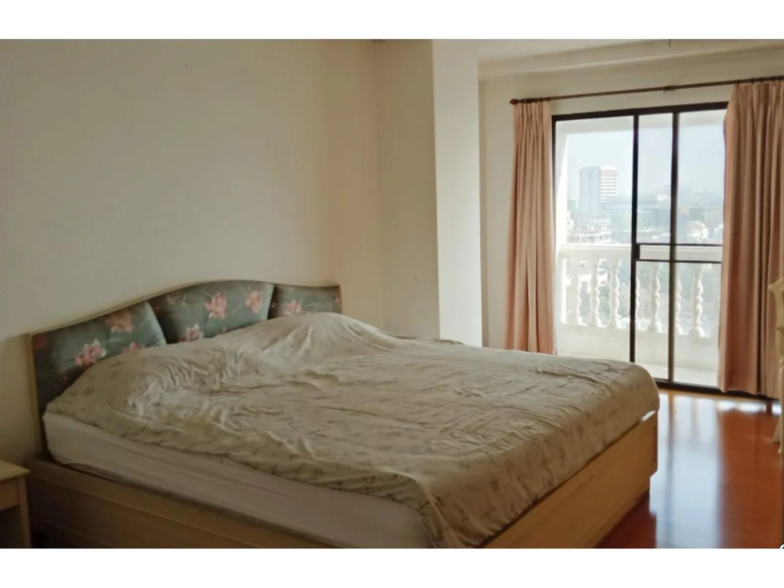 38 Mansion — photo 4