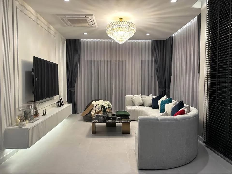 Grand Bangkok Boulevard Krungthepkritha — photo 1