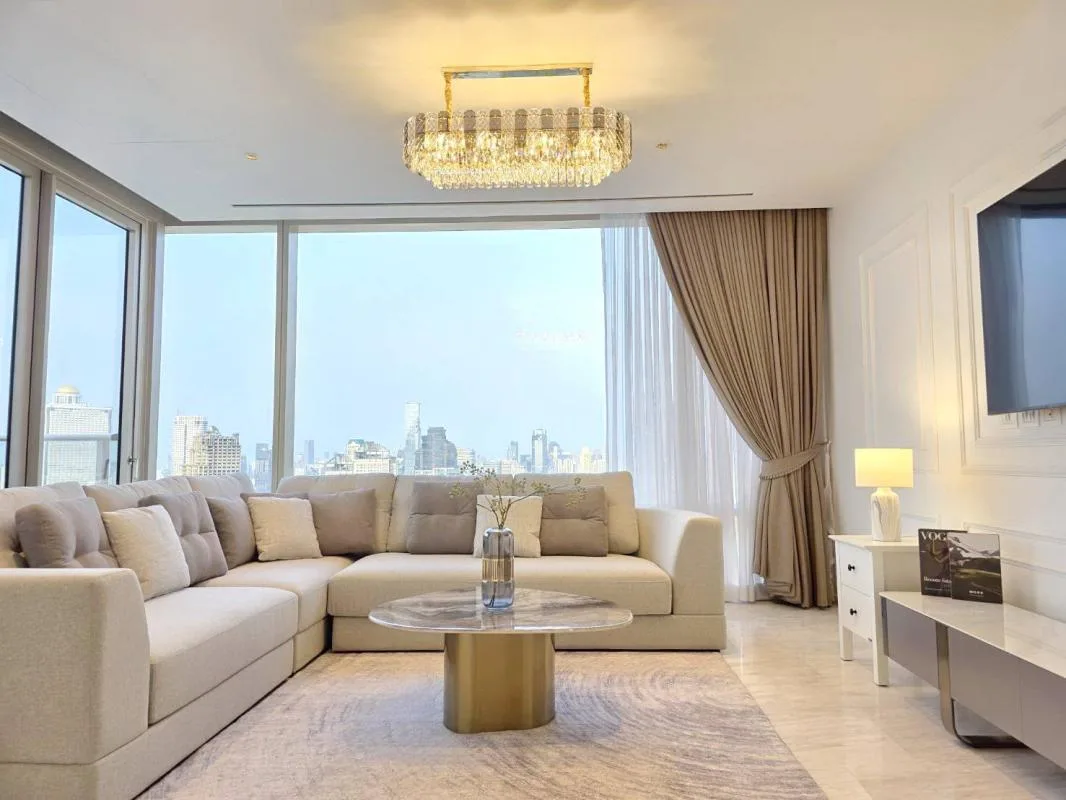 Four Seasons Private Residences — photo 1