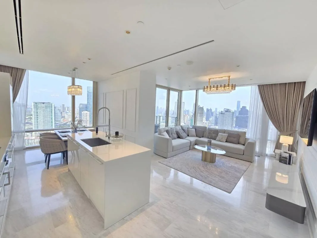 Four Seasons Private Residences — photo 4