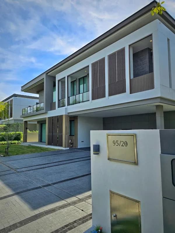 Grand Bangkok Boulevard Bangna-onnut — photo 12