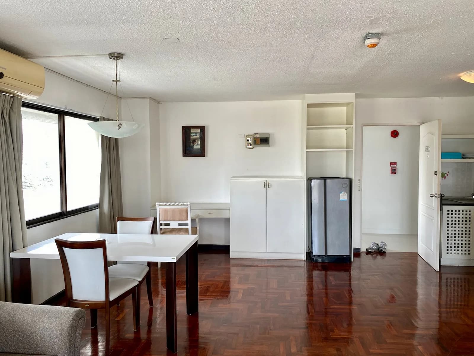 38 Mansion — photo 3
