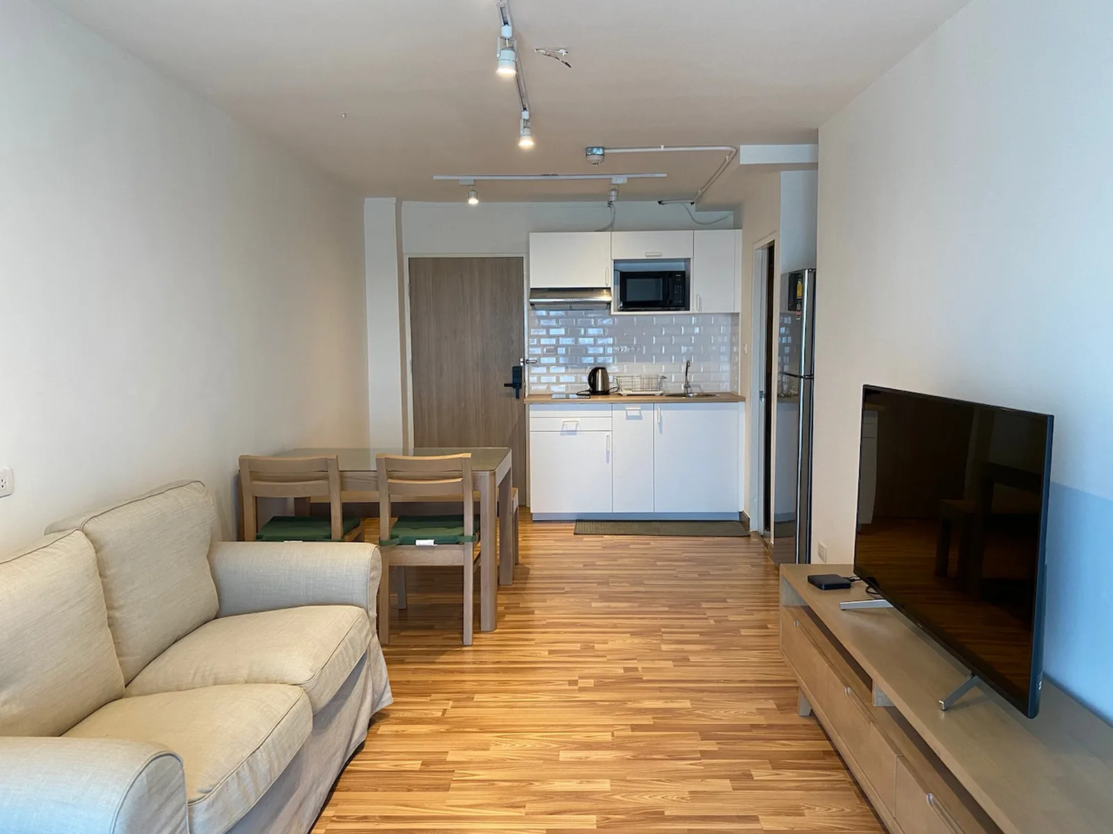 38 Mansion — photo 2