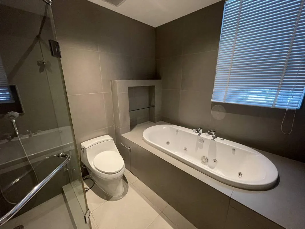 Athenee Residence — photo 8
