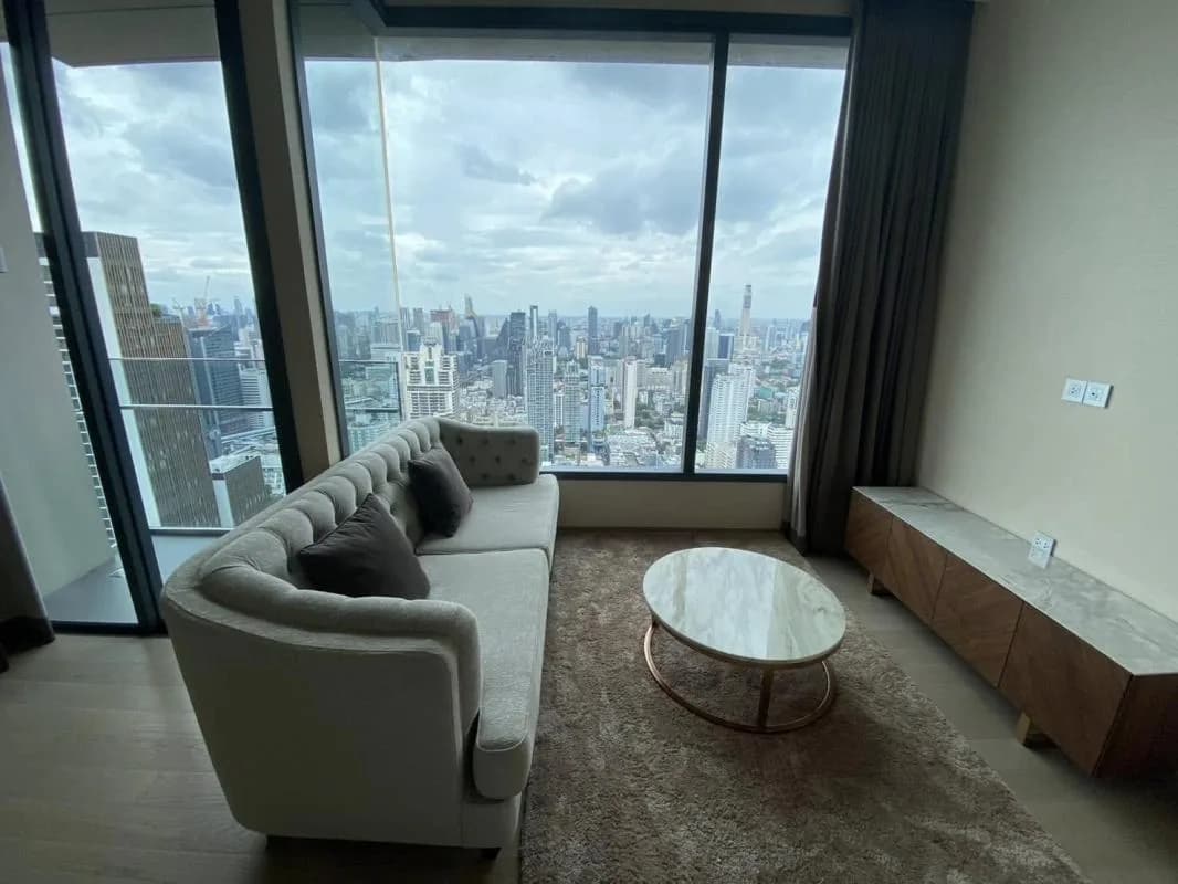 The Esse Asoke — photo 1