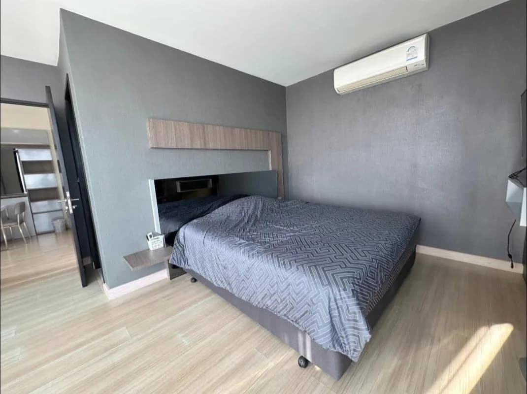 Sky Walk Condominium — photo 10