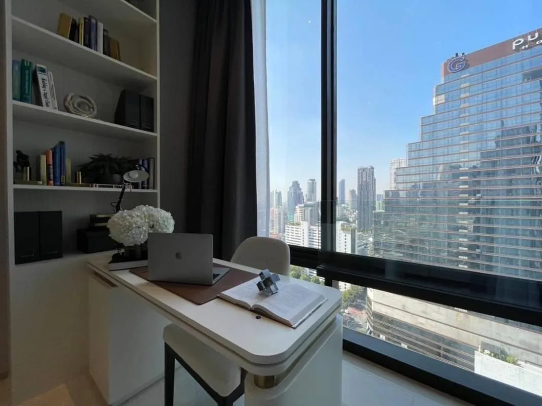 Ashton Silom — photo 11