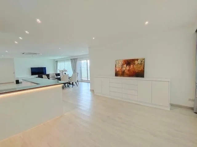 Silom Condominium — photo 4