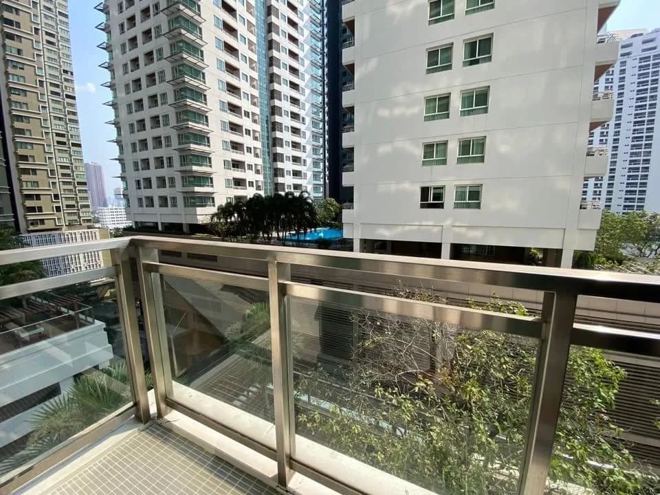 Bright Sukhumvit 24 — photo 19