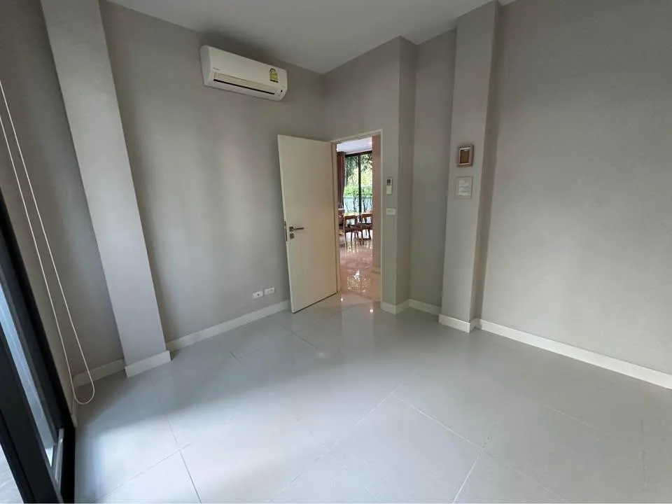 Baan Klang Muang Classe Ekkamai-ramintra — photo 13