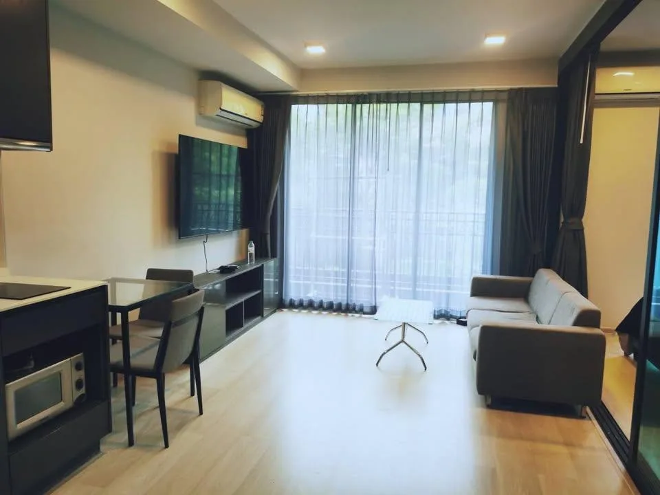Venio Sukhumvit 10 — photo 1