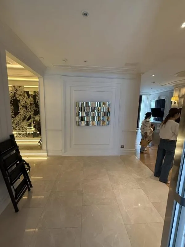 Magnolias Waterfront Residences — photo 3