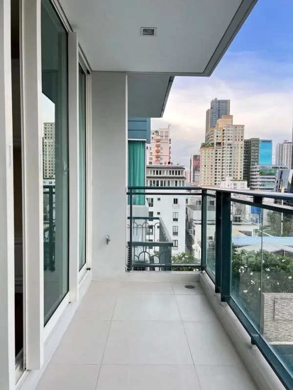 Ivy Thonglor — photo 18