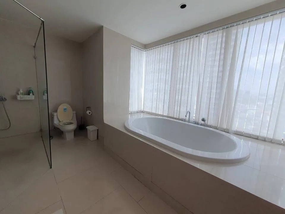 The Emporio Place — photo 12