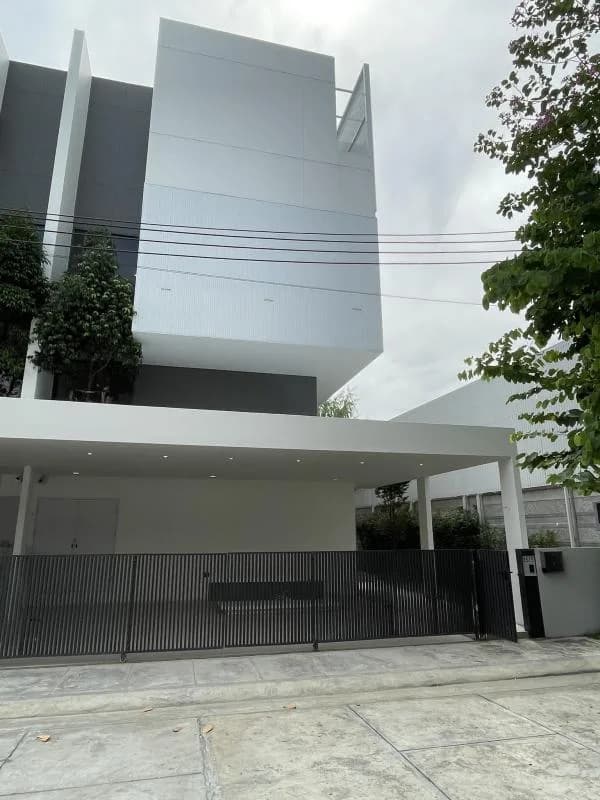 Arkin Lind Don Mueang — photo 1