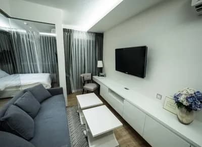 H Sukhumvit 43