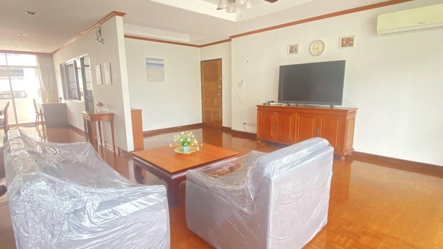 Aramvej Apartment — photo 1