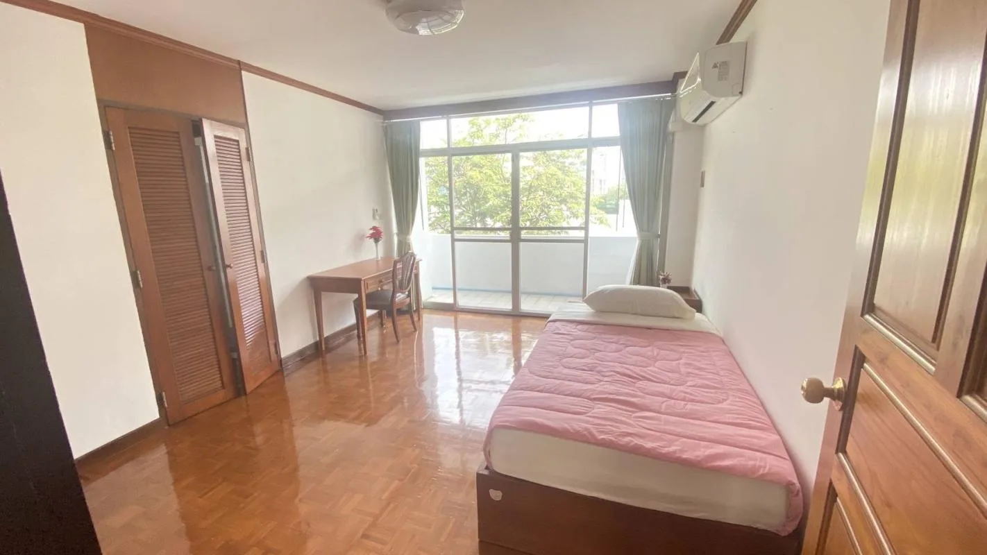 Aramvej Apartment — photo 9