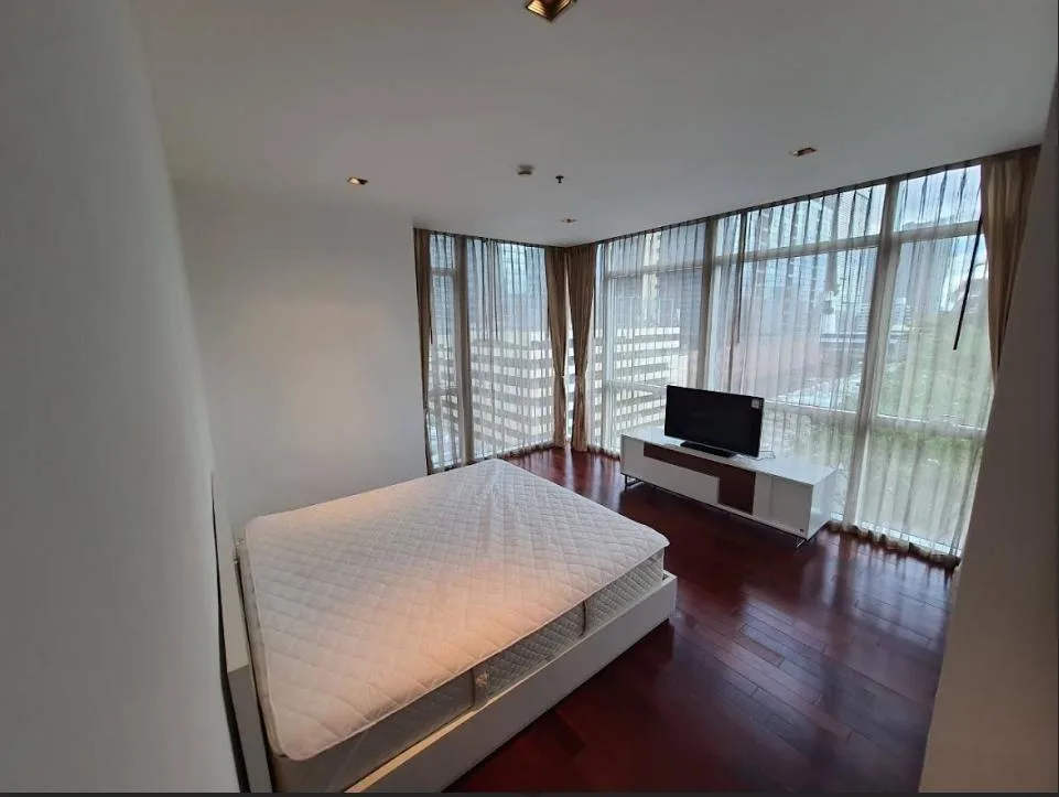 Athenee Residence — photo 4