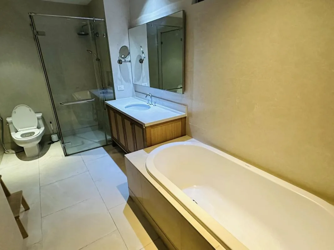 The Emporio Place — photo 10