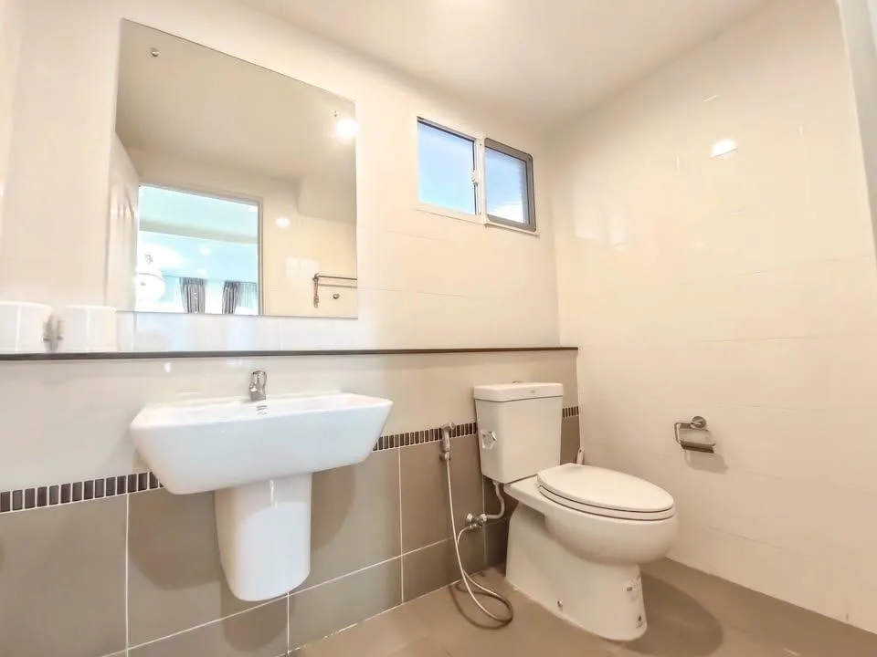 Passorn Prestige Luxe Pattanakarn — photo 17