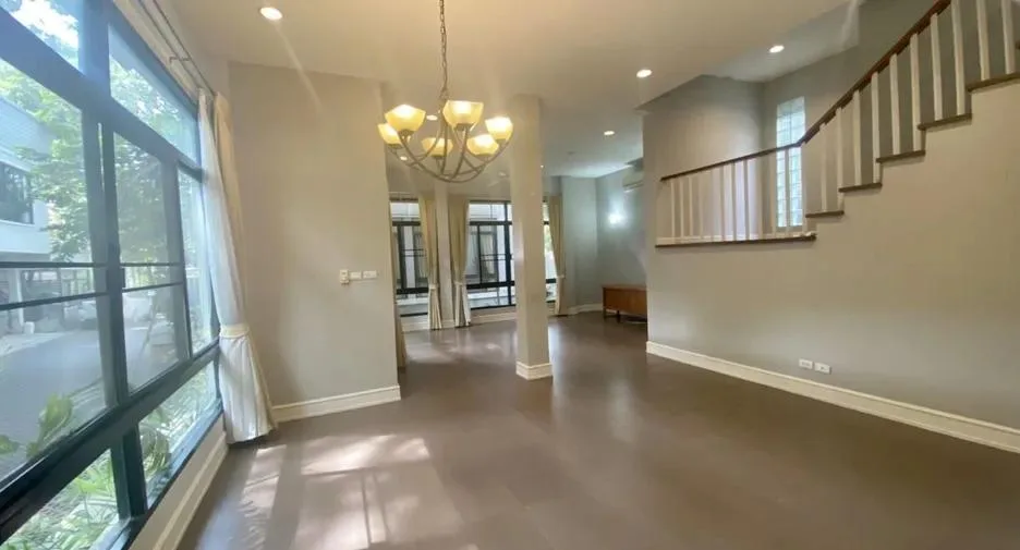 Sw38 Place — photo 1