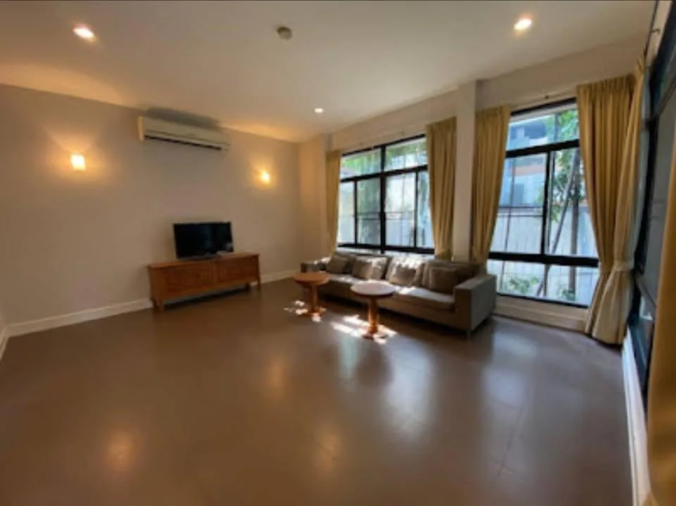 Sw38 Place — photo 3