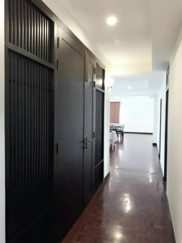 Niti Court — photo 16