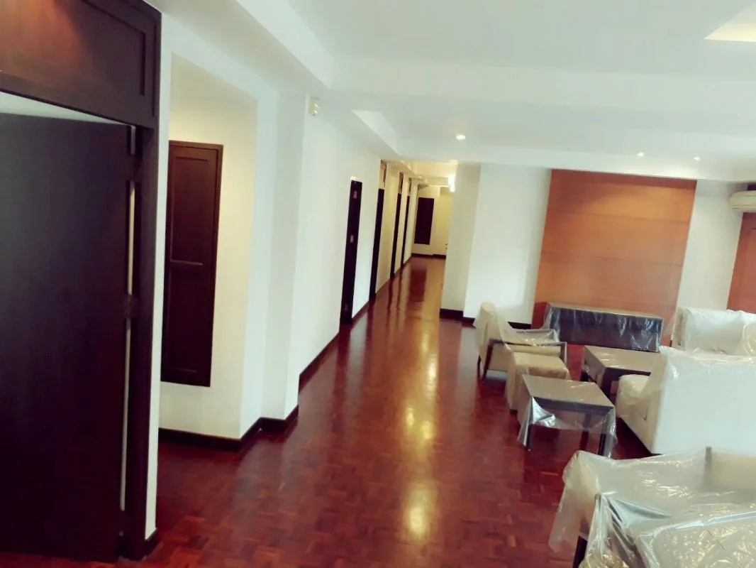 Niti Court — photo 8