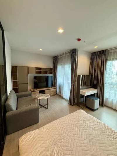 LIFE Asoke - Rama 9