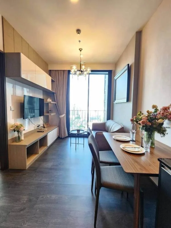 Edge Sukhumvit 23 — photo 1