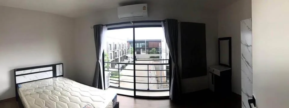 Baan Klang Muang Srinakarin-onnut — photo 6