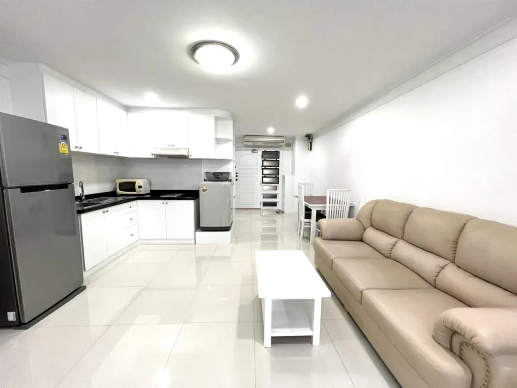 Supalai Place — photo 1